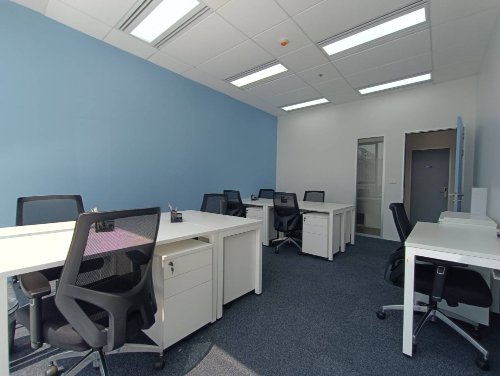 ให้เช่าสำนักงานอ่อนนุช อุดมสุข : เซอร์วิสออฟฟิศ พื้นที่สำนักงานให้เช่า อ่อนนุช บางจาก Serviced Office ตกแต่งสวย พร้อมเข้าอยู่ อาคาร สุขุมวิท ฮิลล์ ( Sukhumvit Hills Office Building ) 9 Workstations ราคาเช่า 65,390 บาท ใกล้รถไฟฟ้า BTSอ่อนนุช, BTSบางจาก