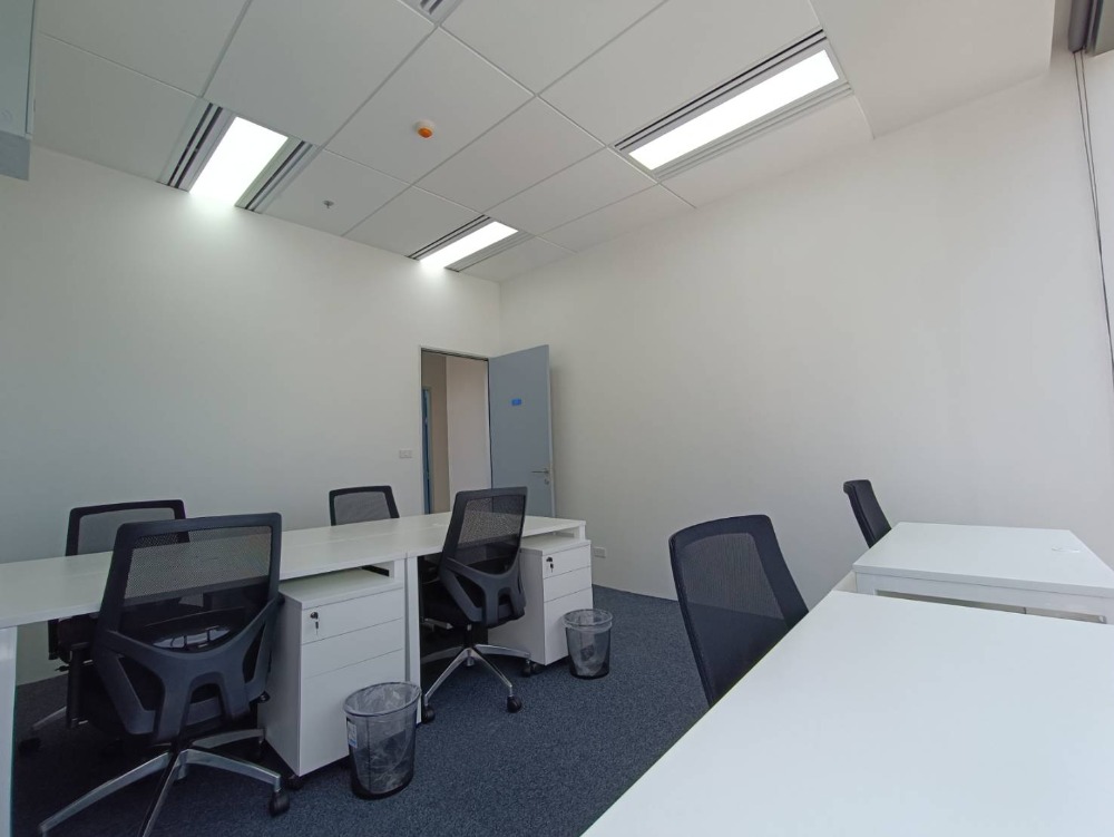 ให้เช่าสำนักงานอ่อนนุช อุดมสุข : เซอร์วิสออฟฟิศ พื้นที่สำนักงานให้เช่า อ่อนนุช บางจาก Serviced Office ตกแต่งสวย พร้อมเข้าอยู่ อาคาร สุขุมวิท ฮิลล์ ( Sukhumvit Hills Office Building ) 6 Workstations ราคาเช่า 43,590 บาท ใกล้รถไฟฟ้า BTSอ่อนนุช, BTSบางจาก