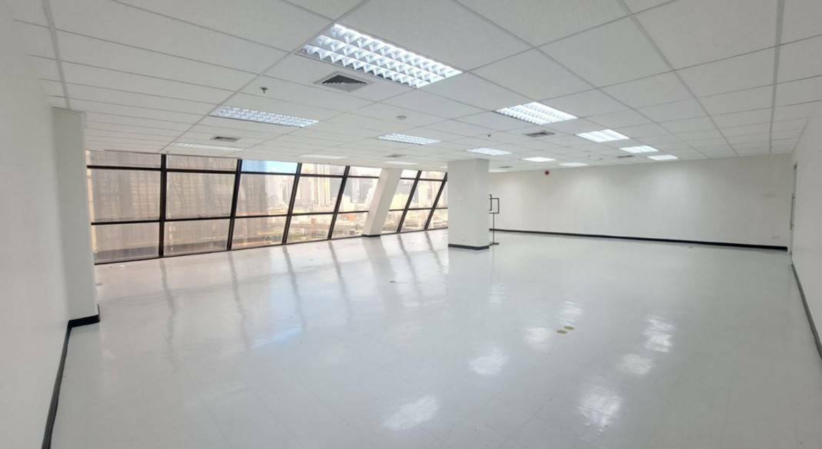 For RentOfficeRatchathewi,Phayathai : Office space for rent, Siripinyo Building, near BTS Phaya Thai and Airport Link Phaya Thai, area 145.82 sq m., for 80,201 baht / month (price 550 baht / sq m.)