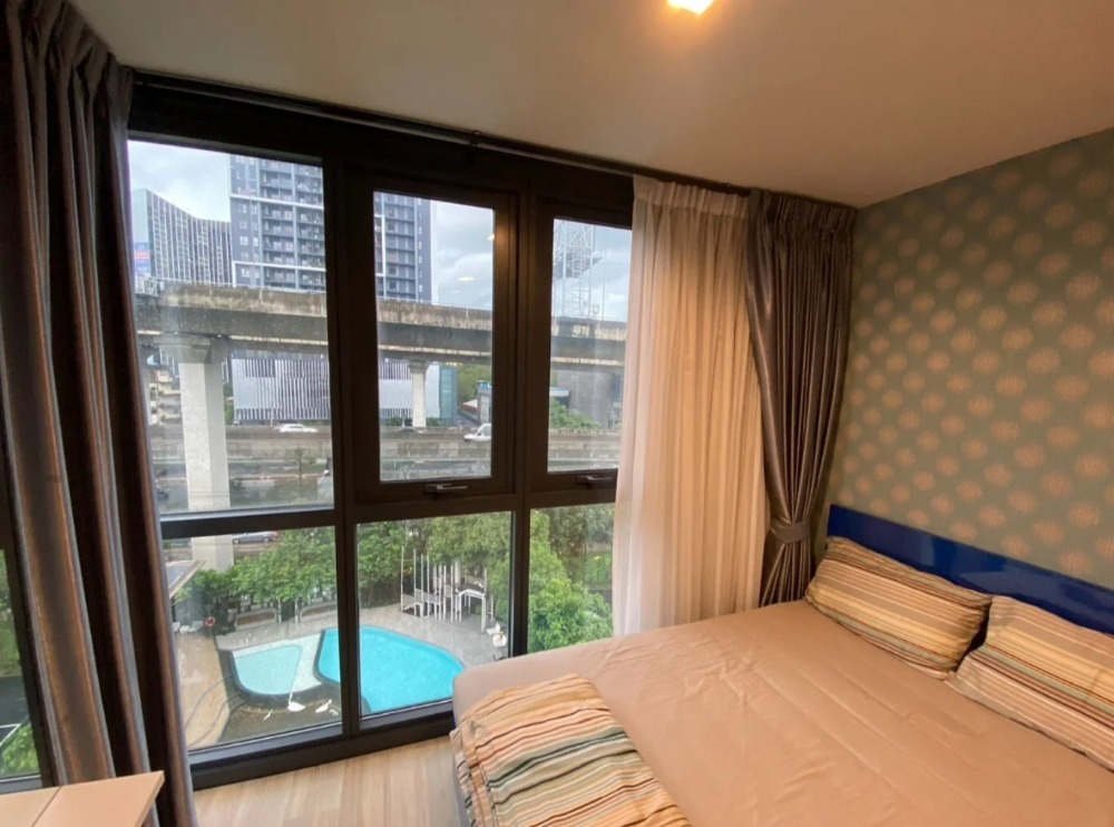 ขายคอนโดพระราม 9 เพชรบุรีตัดใหม่ RCA : S-TBGR158  ขายคอนโด เดอะเบส การ์เด้น-พระราม9, ชั้น 5 วิวสระ 2 ห้องนอน 5.1 ล้าน 064-959-8900