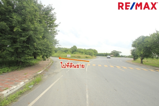 ขายที่ดินฉะเชิงเทรา : ขายที่ดินสนามกอล์ฟบางปะกงริเวอร์ไซด์คันทรีคลับ 502 ตร.ว ถนนเมน สร้างบ้าน เรือนรับรอง ใกล้แม่น้ำบางปะกง ราคาพิเศษ