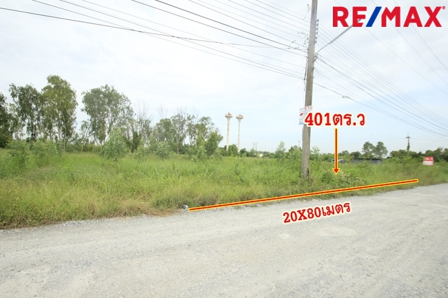 For SaleLandChachoengsao : Bangpakong Riverside and Country Club land Bang Pakong River 401 wa, suitable for building a house. Guest house Near the golf course Suvarnabhumi Airport special price