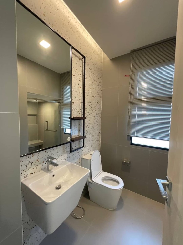 For RentHousePattanakan, Srinakarin : Nantawan rama9-Srinakarin for rent