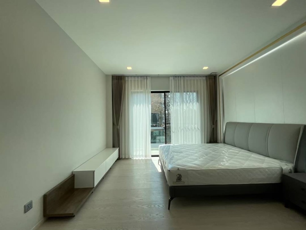 For RentHousePattanakan, Srinakarin : Nantawan rama9-Srinakarin for rent