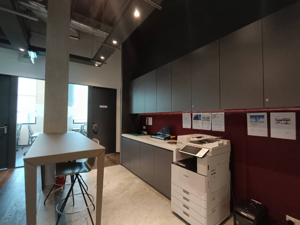 For RentOfficeOnnut, Udomsuk : Bangkok Office For Rent Sukhumvit Phra Kanong Serviced Office Summer Hills Phrakanong Office Building Fully-Furnished 4 Workstations closed to BTS Phrakanong, Sukhumvit, Klongtoey, Ekkamai, Thonglor, Onnut