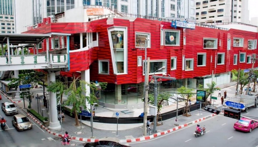 For RentOfficeWitthayu, Chidlom, Langsuan, Ploenchit : Office for rent, Chidlom (Office For Rent), office space, Mercury Tower Office Building, size 50 - 550 sq m. (price 900 baht/sq m.), near BTS Chidlom, Pathumwan. , Lang Suan, Ploenchit, Witthayu