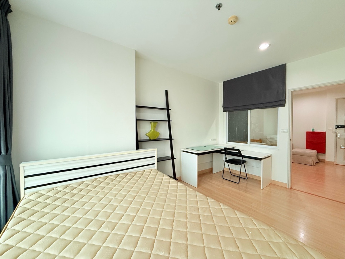 For RentCondoSathorn, Narathiwat : For rent: Life @ Sathorn, beautiful room, good price, 1 bedroom, size 40 sq m.