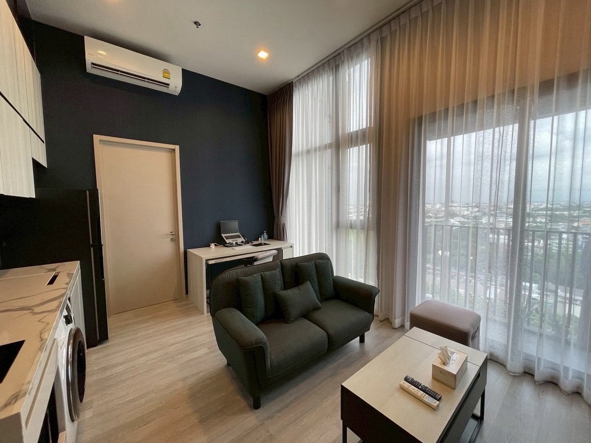 For RentCondoOnnut, Udomsuk : Room available for rent, THE LINE Sukhumvit 101 (The Line Sukhumvit 101). If interested in negotiating the price, add Line @condo168 (with @ in front as well).