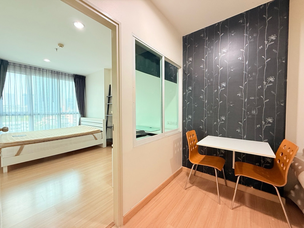 For RentCondoSathorn, Narathiwat : For rent: Life @ Sathorn, beautiful room, good price, 1 bedroom, size 40 sq m.