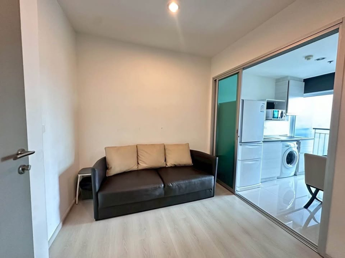 For SaleCondoRatchadapisek, Huaikwang, Suttisan : FOR SALE condo , Life Ratchadapisek , MRT-Huai Khwang , Huai Khwang , Huai Khwang , Bangkok  CX-140606