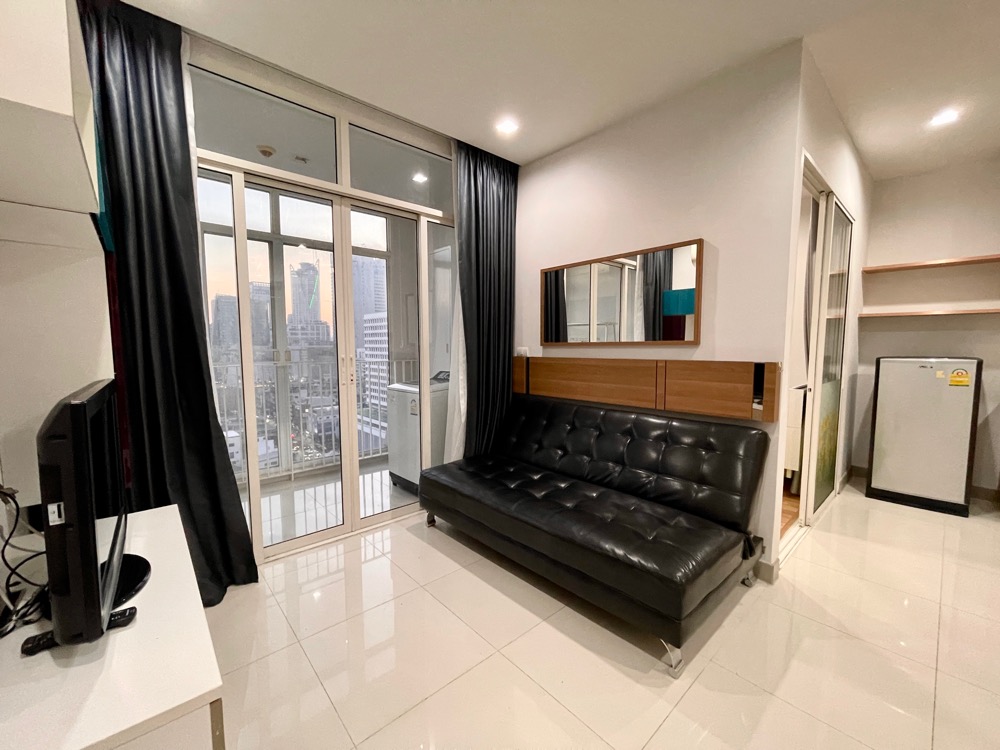 For SaleCondoRatchathewi,Phayathai : Urgent sale, 2 bedrooms, very (special) price! IDEO Verve Ratchaprarop IDEO Verve Ratchaprarop