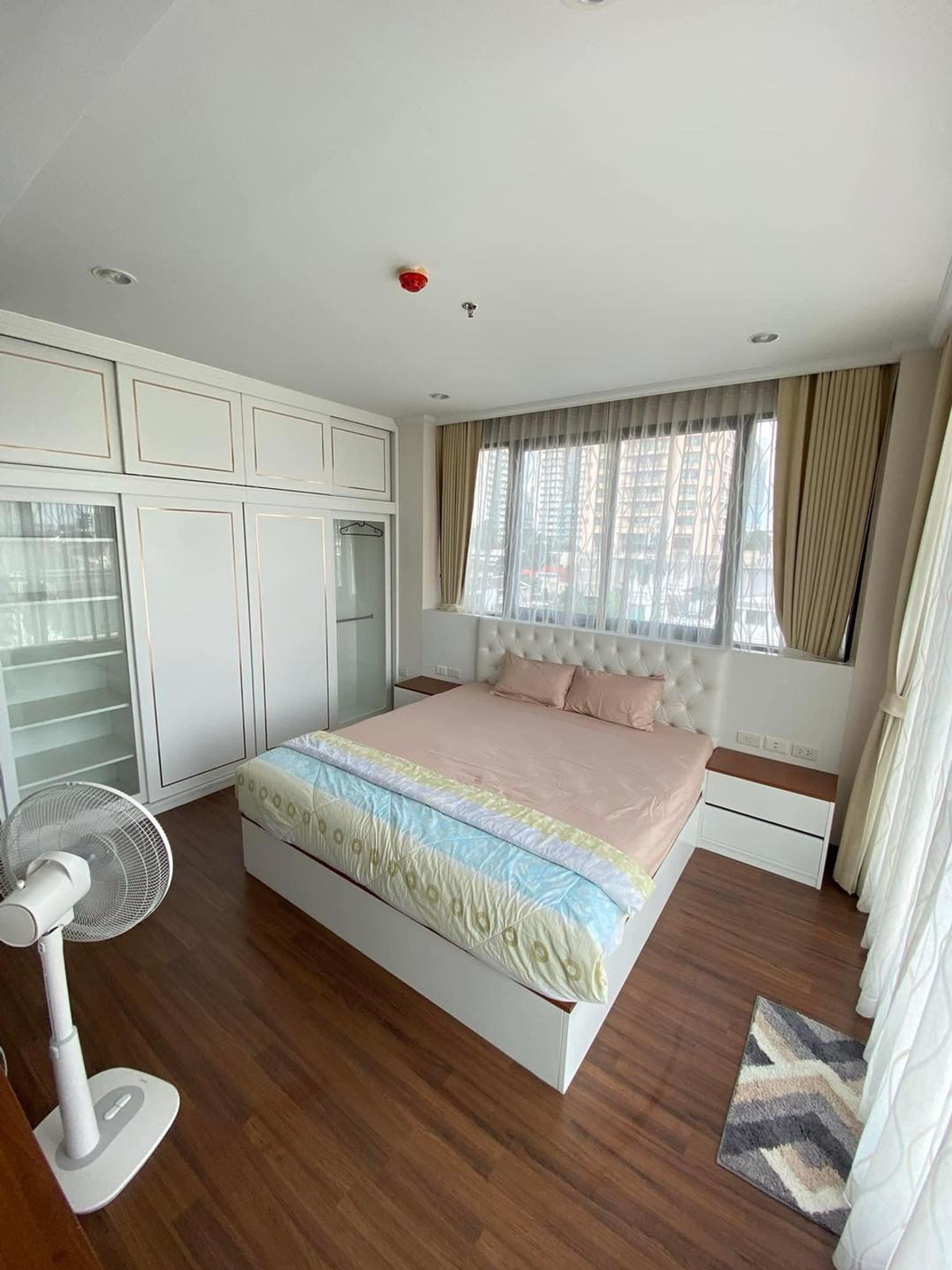 ðĨāļāļēāļĒāļāđāļ§āļ!! āļāļāļāđāļ Supalai Elite Sathorn - Suanplu Loading...