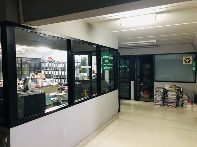 For SaleFactoryRamkhamhaeng, Hua Mak : Factory for sale with factory certificate 4 Ramkhamhaeng 42, area 2-0-8 rai, near BTS 500, road 8 meters.