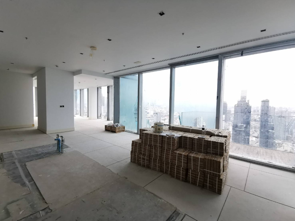 ขายคอนโดสาทร นราธิวาส : The The Ritz Carlton Residences: 3bed 207sqm. 40+Fl with balcony 101,000,000 Am: 0656199198