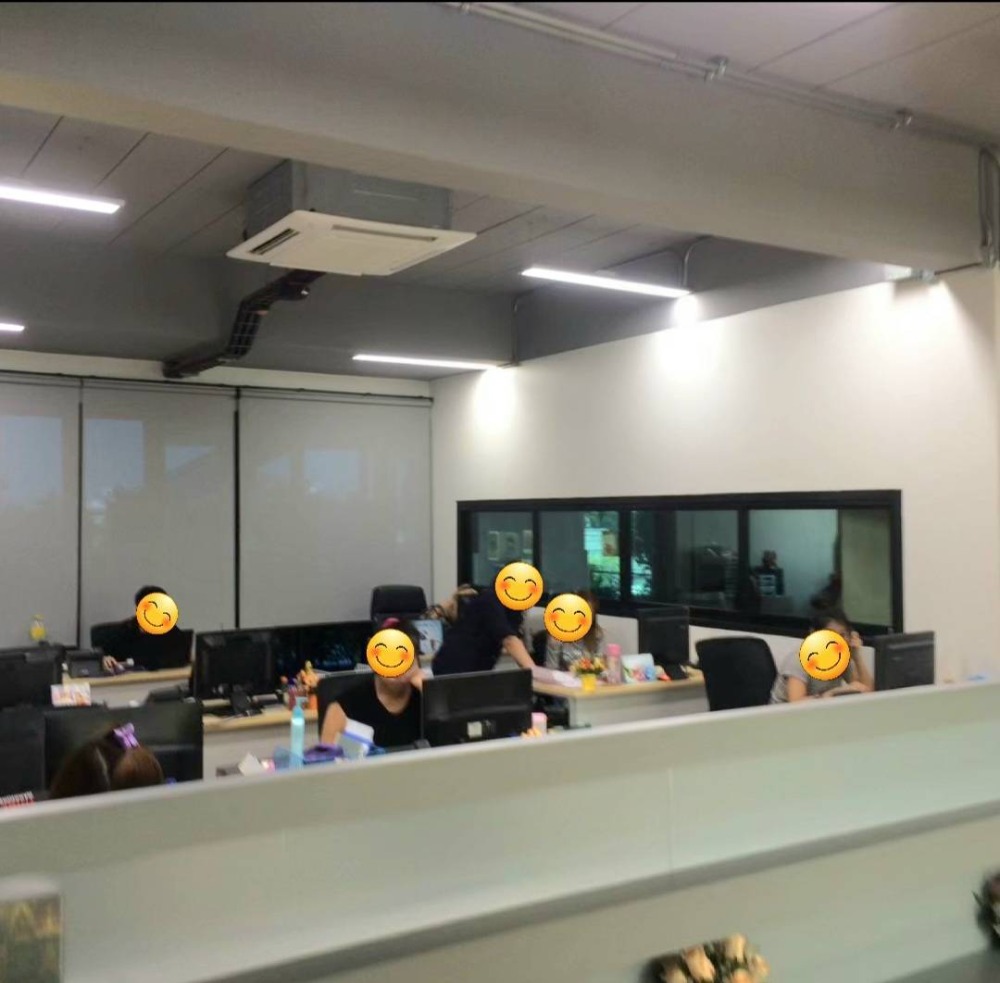For SaleHome OfficePattanakan, Srinakarin : Home office for sale, office building with beautifully decorated residences, total of 2 buildings, area 1 rai, opposite Suan Luang Rama IX.