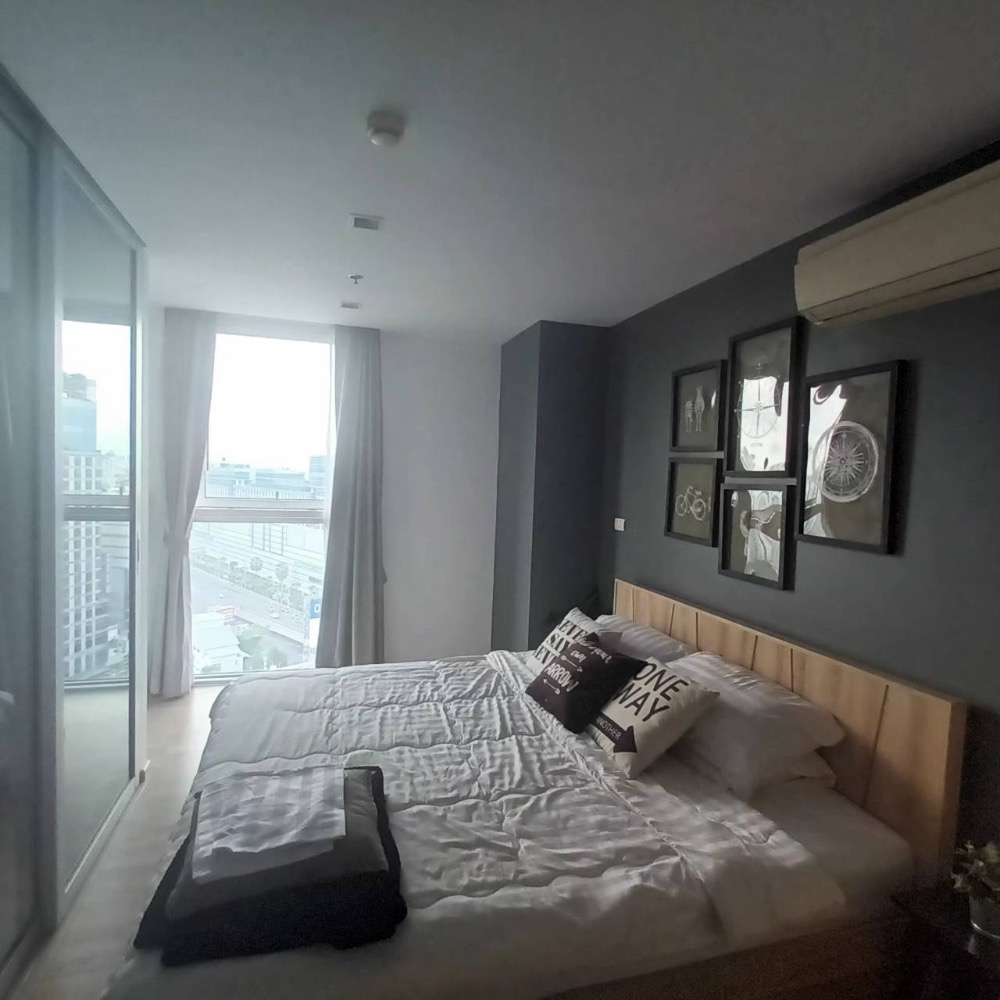 For SaleCondoLadprao, Central Ladprao : For sale, House 23 Ratchada Lat Phrao, 21st floor, near MRT Lat Phrao Station. Next to Ratchada-Lat Phrao intersection.