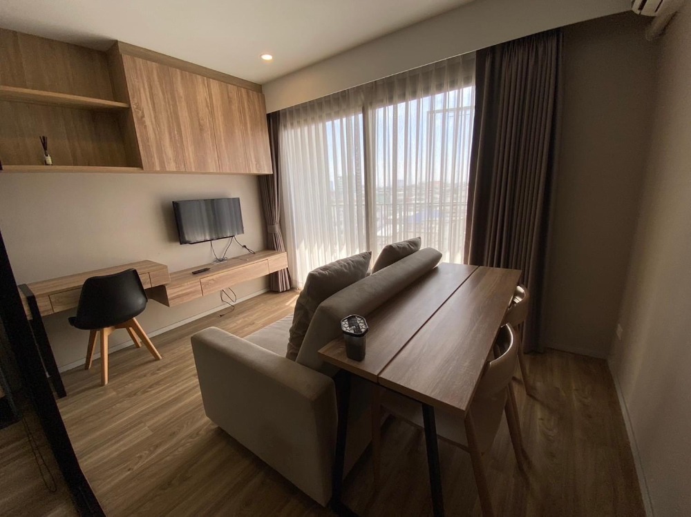 For RentCondoSathorn, Narathiwat : For rent🔥 Blossum Sathorn🔥 Beautifully decorated room, very good price, there is a shuttle van, electric train delivery service. in rush hour