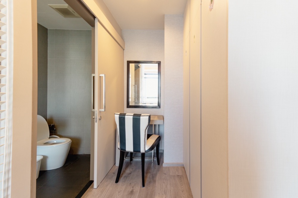 ให้เช่าคอนโดลาดพร้าว เซ็นทรัลลาดพร้าว : [ ปล่อยเช่า ] 📍วิสซ์ดอม อเวนิว รัชดา-ลาดพร้าว ห้องมุม เฟอร์นิเจอร์ครบ พร้อมเข้าอยู่