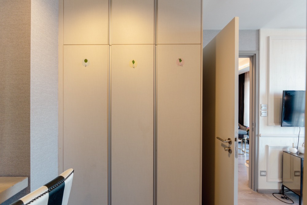 ให้เช่าคอนโดลาดพร้าว เซ็นทรัลลาดพร้าว : [ ปล่อยเช่า ] 📍วิสซ์ดอม อเวนิว รัชดา-ลาดพร้าว ห้องมุม เฟอร์นิเจอร์ครบ พร้อมเข้าอยู่