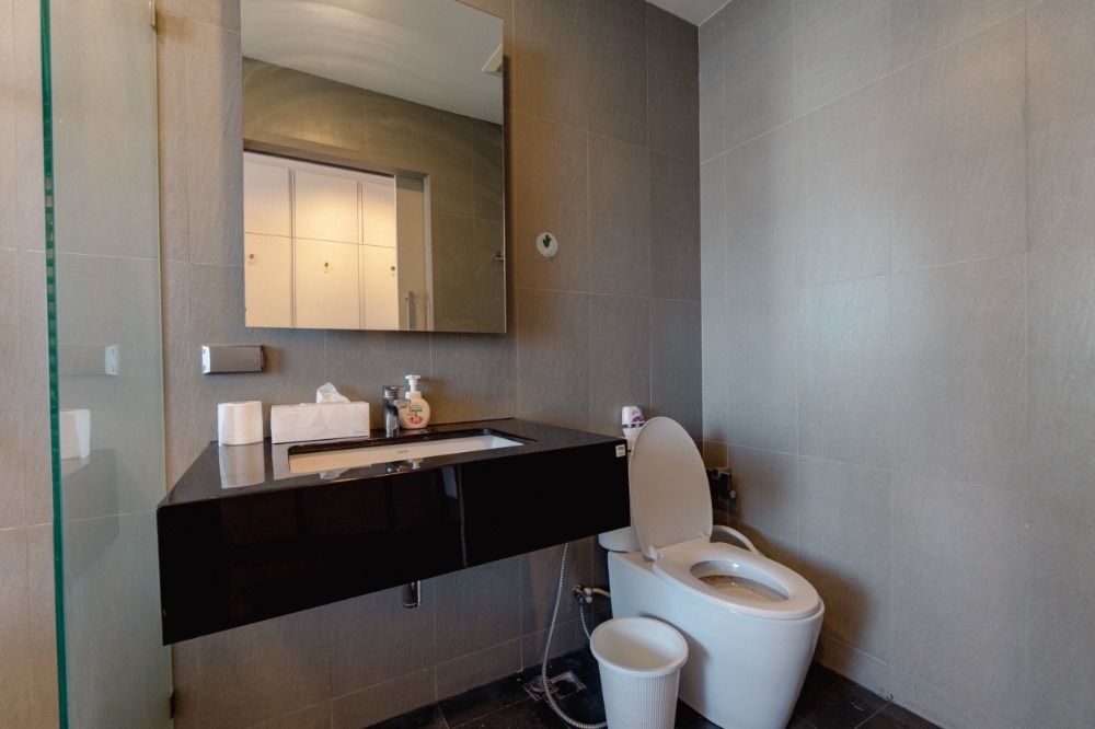 ให้เช่าคอนโดลาดพร้าว เซ็นทรัลลาดพร้าว : [ ปล่อยเช่า ] 📍วิสซ์ดอม อเวนิว รัชดา-ลาดพร้าว ห้องมุม เฟอร์นิเจอร์ครบ พร้อมเข้าอยู่