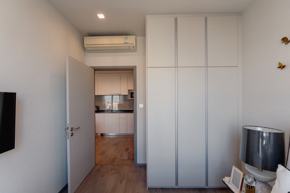 ให้เช่าคอนโดลาดพร้าว เซ็นทรัลลาดพร้าว : [ ปล่อยเช่า ] 📍วิสซ์ดอม อเวนิว รัชดา-ลาดพร้าว ห้องมุม เฟอร์นิเจอร์ครบ พร้อมเข้าอยู่