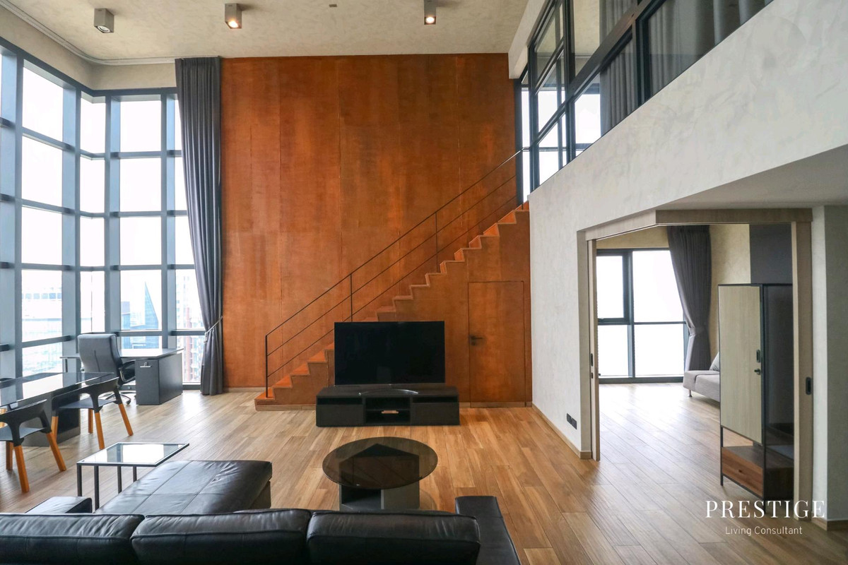 For RentCondoSukhumvit, Asoke, Thonglor : 📌For RENT | The Lofts Asoke - 2BR Duplex (120sqm), 120,000 THB