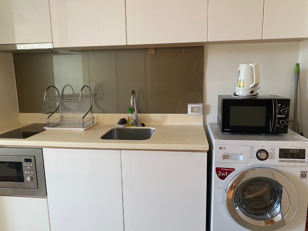 ขายคอนโดพัทยา บางแสน ชลบุรี สัตหีบ : For sale Condo The Palm wongamat beach corner room(S03-1611)