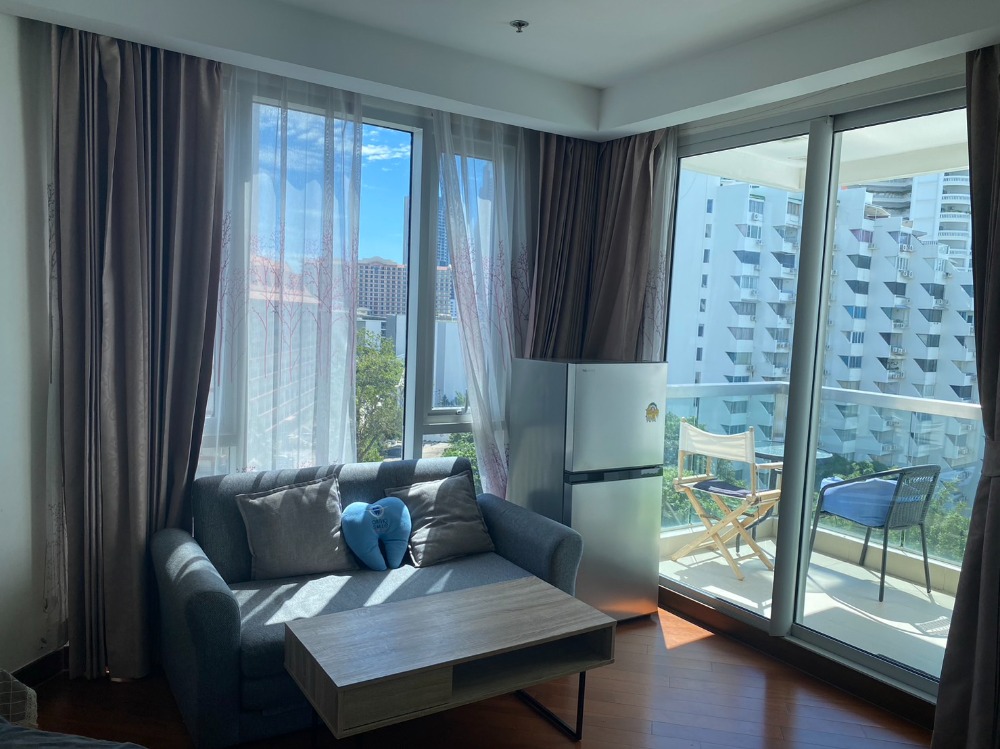 ขายคอนโดพัทยา บางแสน ชลบุรี สัตหีบ : For sale Condo The Palm wongamat beach corner room(S03-1611)