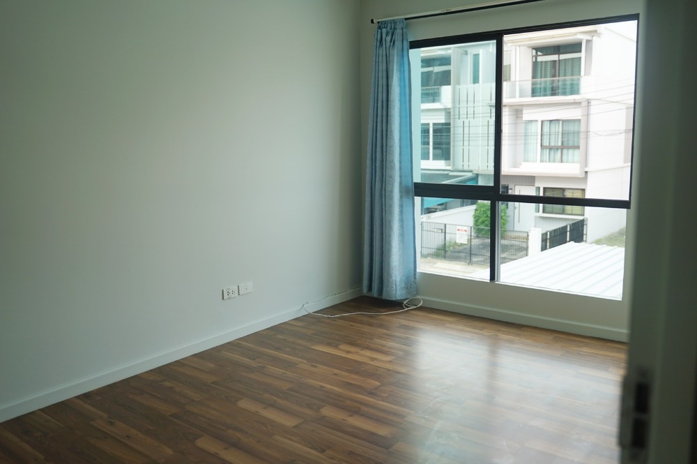 ขายทาวน์โฮมนวมินทร์ รามอินทรา : ใช้ชีวิตง่ายขึ้น ทาวน์โฮมใกล้รถไฟฟ้า🔥 เดอะ เทอเรส รามอินทรา 65 / 3 ห้องนอน (ขาย), The Terrace Ramintra 65 / 3 Bedrooms (FOR SALE) TAN528