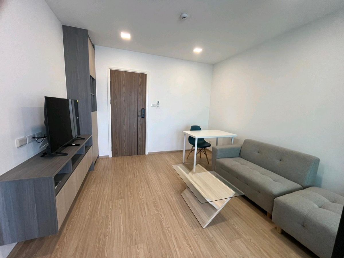 For RentCondoRamkhamhaeng, Hua Mak : Condo for rent: The One Plus Grand Huamak 18 (The 1Plus Grand Huamak 18 Phase 5), nice place to live, new room, comfortable