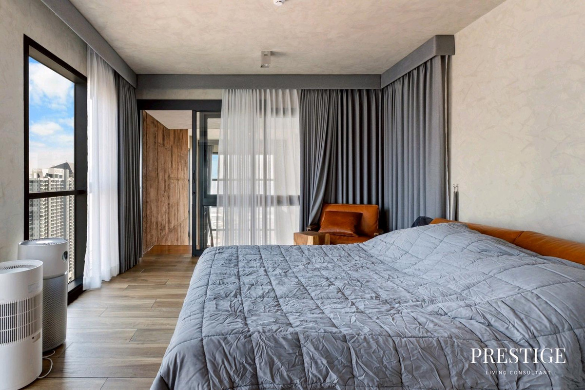 ให้เช่าคอนโดสุขุมวิท อโศก ทองหล่อ : 📌For RENT เช่า | The Lofts Asoke - 3BR Duplex (145 sqm) 195,000 THB