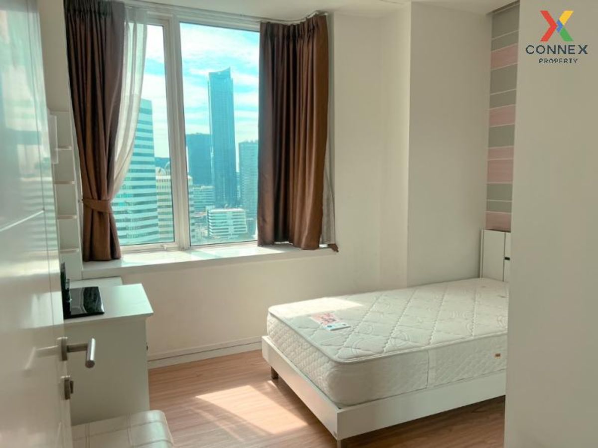 For SaleCondoRama9, Petchburi, RCA : For Sale Condo , TC Green Rama 9 , nice view , high floor , corner unit , MRT-Phra Ram 9 , Huai Khwang , Huai Khwang , Bangkok ,   CX-75633