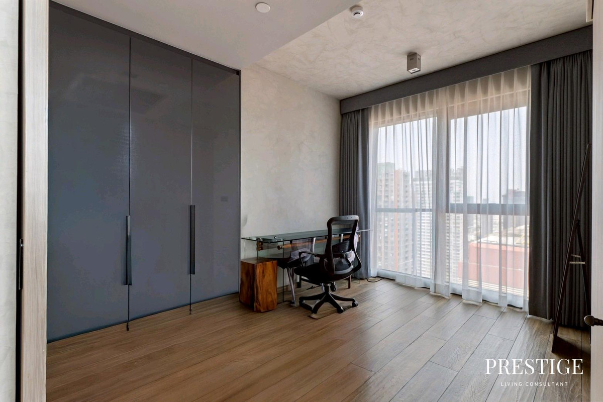 ให้เช่าคอนโดสุขุมวิท อโศก ทองหล่อ : 📌For RENT เช่า | The Lofts Asoke - 3BR Duplex (145 sqm) 195,000 THB