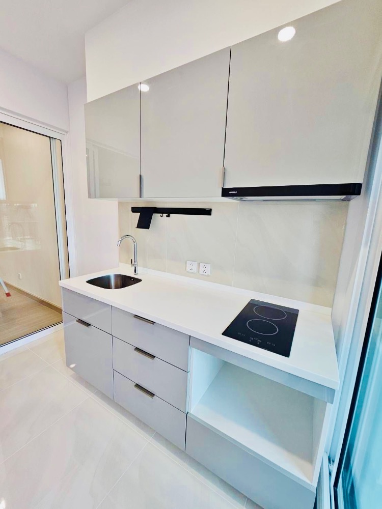 ขายคอนโดสยาม จุฬา สามย่าน : 🔥🔥FOR SALE : 𝙎𝙪𝙥𝙖𝙡𝙖𝙞 𝙋𝙧𝙚𝙢𝙞𝙚𝙧 𝙎𝙞 𝙋𝙝𝙧𝙖𝙮𝙖-𝙎𝙖𝙢𝙮𝙖𝙣, Size 41.5 sqm., Price 𝟔.𝟔𝟓 𝐌𝐁 ติดต่อคุณณัฐ 𝟎𝟗𝟓𝟗𝟒𝟏𝟓𝟗𝟗𝟗