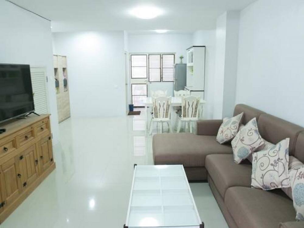 ขายทาวน์โฮมพัทยา บางแสน ชลบุรี สัตหีบ : ขายทาวน์เฮ้าส์ สวย 2 ชั้น โครงการ Life Town Home บางเเสน ห้วยกะปิ จ.ชลบุรี พร้อมเข้าอยู่ ขายต่ำกว่าราคาตลาด