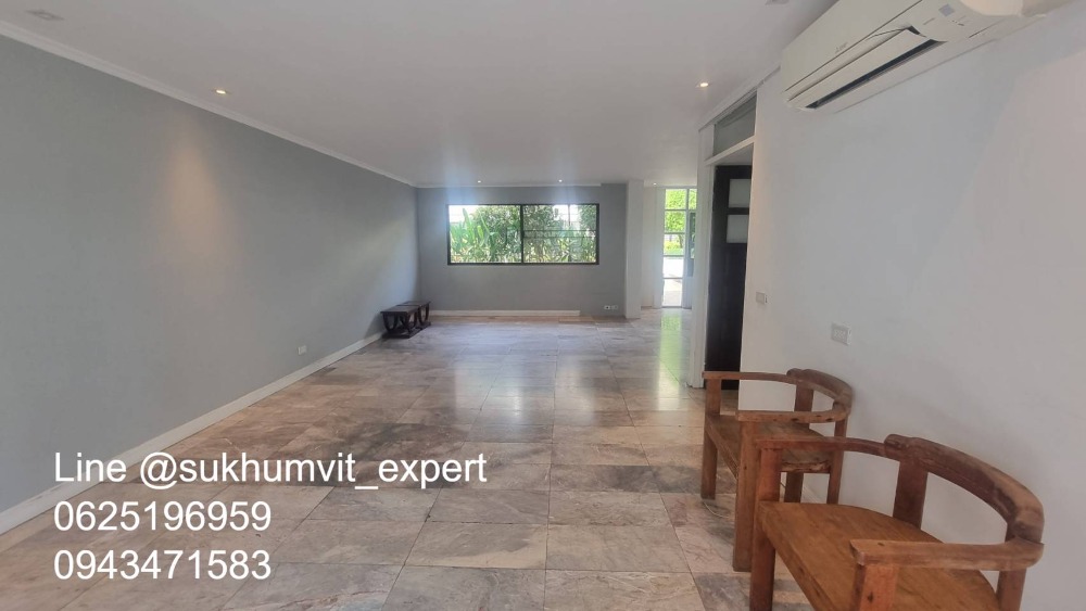 For SaleTownhomeSukhumvit, Asoke, Thonglor : 4-story townhome with rooftop, Soi Ekamai, land size 24 sq wah, usable area 270 sq m, has a swimming pool, beautiful view, calm, shady, good direction, not hot.