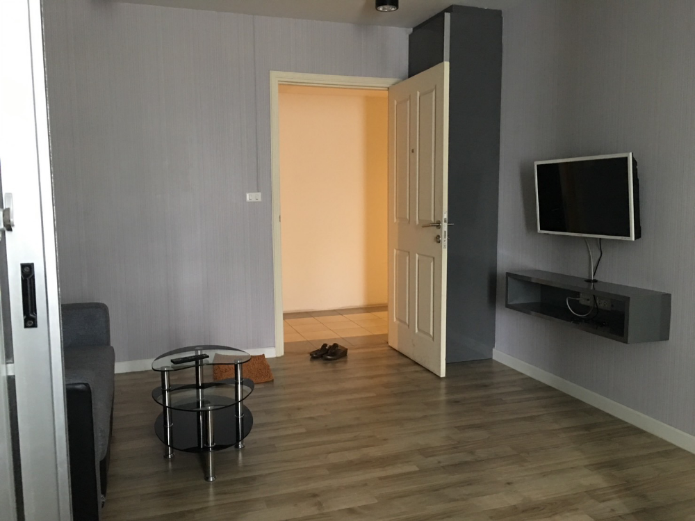 For RentCondoLadkrabang, Suwannaphum Airport : For rent, D Condo On Nut - Rama 9, Building A, 1st floor, near Ban Thap Chang Airport Link, only 600 meters.