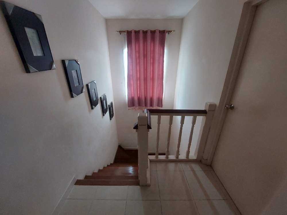 For SaleHouseSamut Prakan,Samrong : For sale/or rent, 2-story townhouse, 69 square meters.