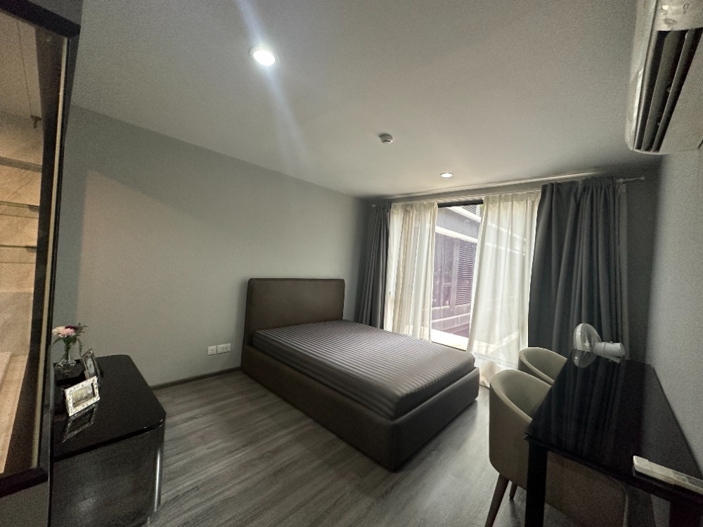 ให้เช่าคอนโดสุขุมวิท อโศก ทองหล่อ : ให้เช่าคอนโด Ideo Mobi Sukhumvit 40 *ใกล้ BTS เอกมัย*