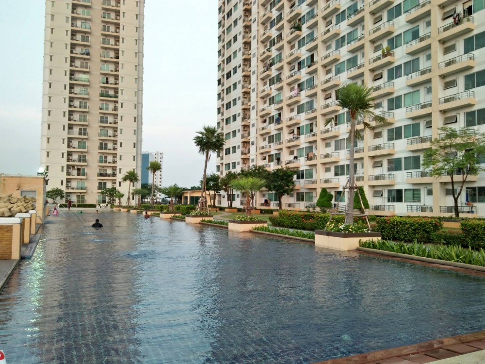 For RentCondoPattanakan, Srinakarin : Condo for sale and rent, Supalai Park Srinakarin Plaza, 1st floor, office space.