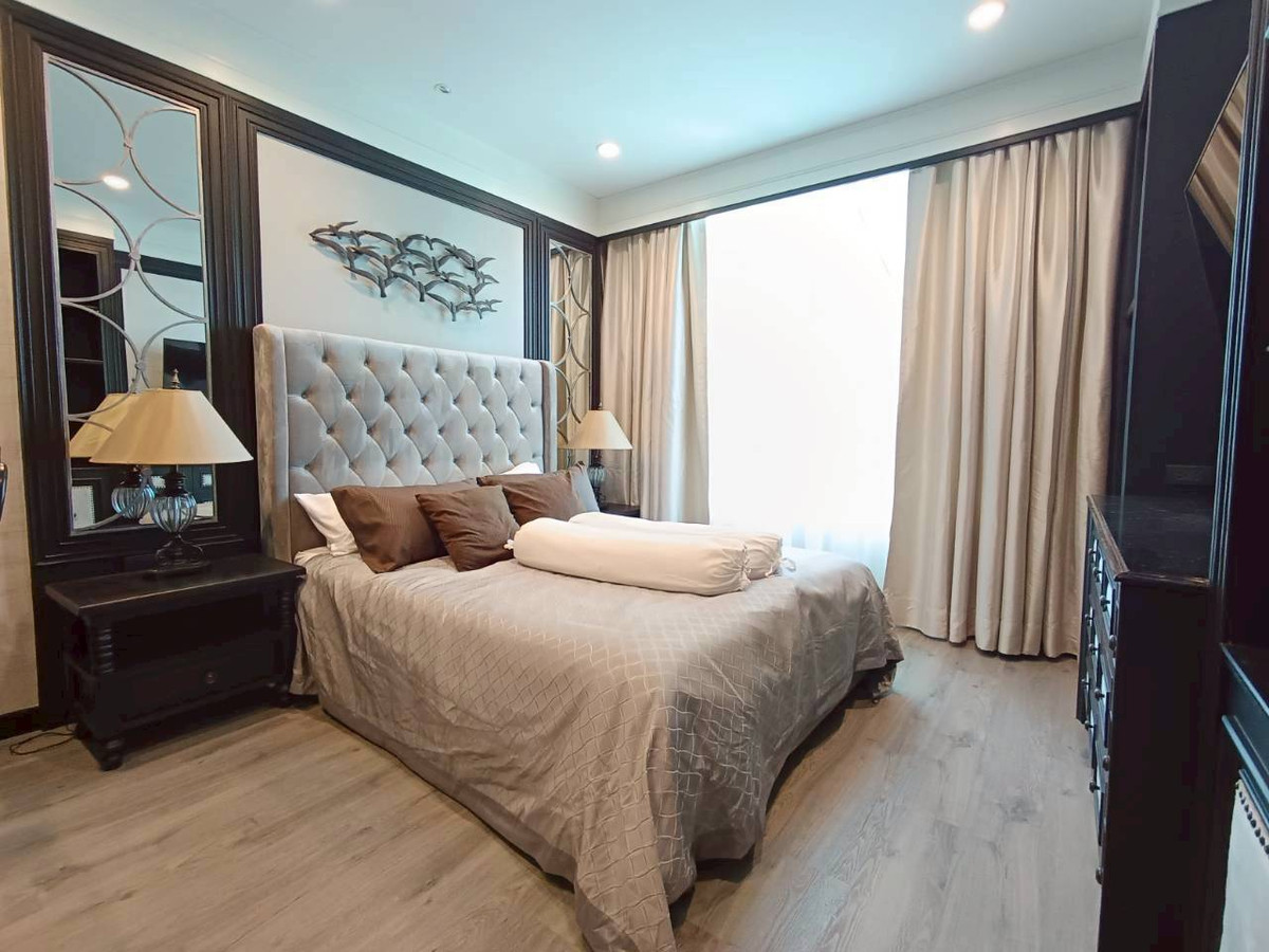 ให้เช่าคอนโดวิทยุ ชิดลม หลังสวน : The Park Chidlom ใช้ชีวิตอย่างประณีตมีสไตล์ ห้องหรู 3 นอน 3 น้ำ พร้อมห้องนั่งเล่นห้องทานอาหารขนาดใหญ่ ลิฟท์ส่วนตัว และห้องแม่บ้าน