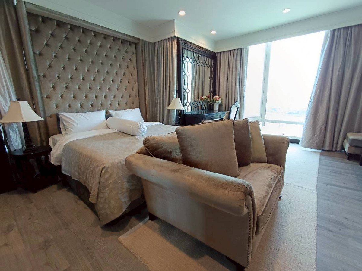 ให้เช่าคอนโดวิทยุ ชิดลม หลังสวน : The Park Chidlom ใช้ชีวิตอย่างประณีตมีสไตล์ ห้องหรู 3 นอน 3 น้ำ พร้อมห้องนั่งเล่นห้องทานอาหารขนาดใหญ่ ลิฟท์ส่วนตัว และห้องแม่บ้าน