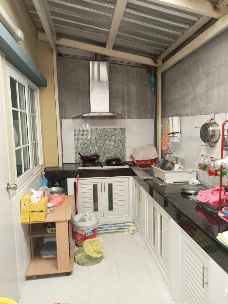 For SaleTownhomePattanakan, Srinakarin : P-2430 Urgent sale and rental! Golden Town 2 On Nut-Pattanakarn, beautiful house, large common area.