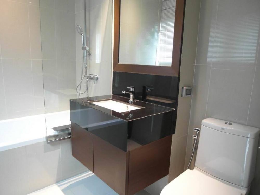 ให้เช่าคอนโดสาทร นราธิวาส : Sathorn Garden Available Good Price!! LineID : @RizzEstate (with @ ahead)