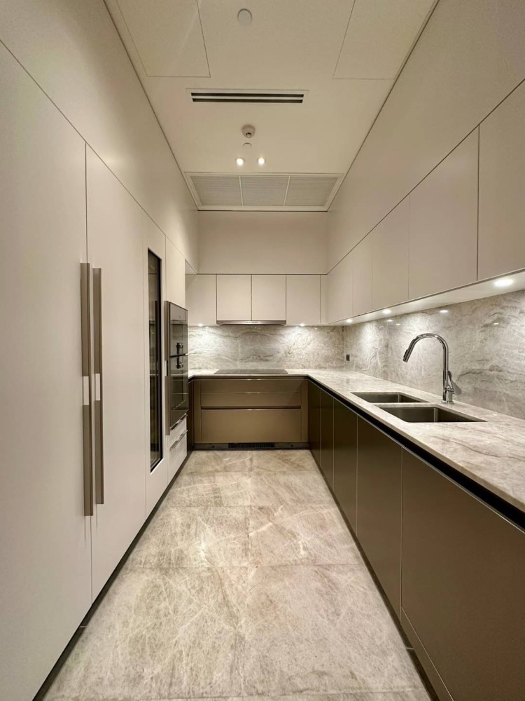 For RentCondoWitthayu, Chidlom, Langsuan, Ploenchit : Condo for rent near BTS Chidlom, Scope langsuan, beautifully decorated room, ready to move in.