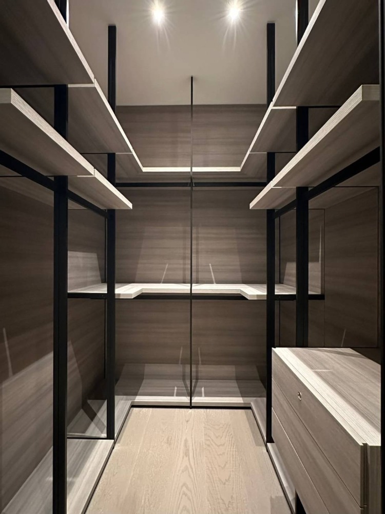 For RentCondoWitthayu, Chidlom, Langsuan, Ploenchit : Condo for rent near BTS Chidlom, Scope langsuan, beautifully decorated room, ready to move in.