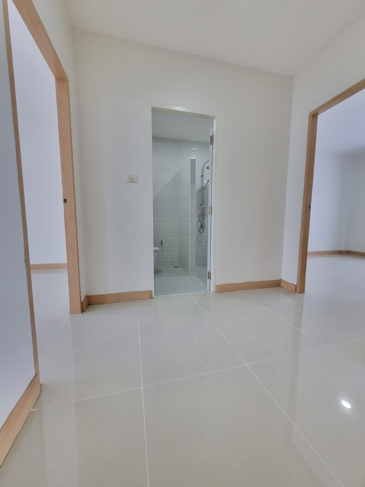 For SaleHome OfficeChokchai 4, Ladprao 71, Ladprao 48, : #Townhouse for sale #Home office for sale #Beautiful newly renovated house 4-storey home office, Lat Phrao area