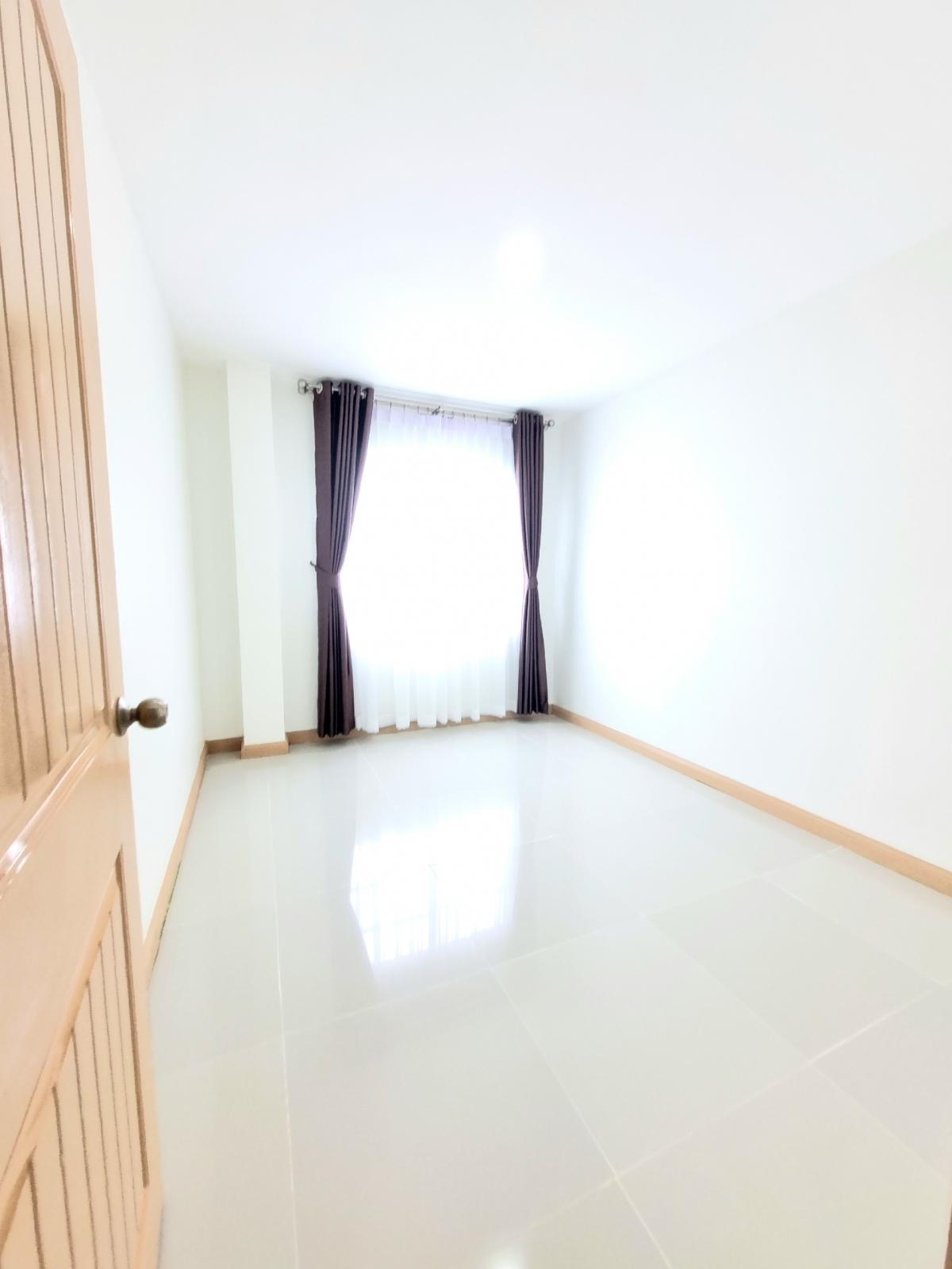For SaleHome OfficeChokchai 4, Ladprao 71, Ladprao 48, : #Townhouse for sale #Home office for sale #Beautiful newly renovated house 4-storey home office, Lat Phrao area