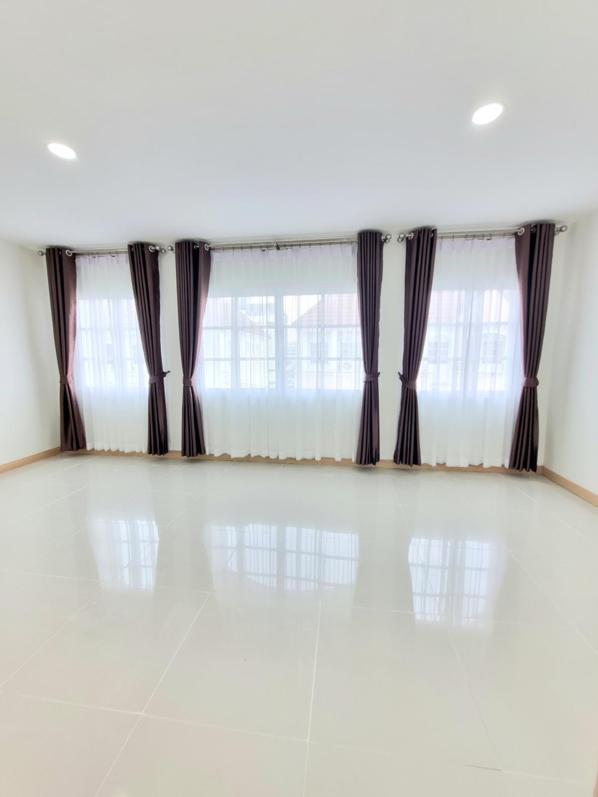 For SaleHome OfficeChokchai 4, Ladprao 71, Ladprao 48, : #Townhouse for sale #Home office for sale #Beautiful newly renovated house 4-storey home office, Lat Phrao area