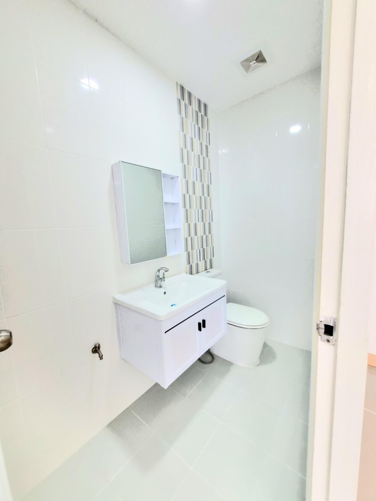 For SaleHome OfficeChokchai 4, Ladprao 71, Ladprao 48, : #Townhouse for sale #Home office for sale #Beautiful newly renovated house 4-storey home office, Lat Phrao area